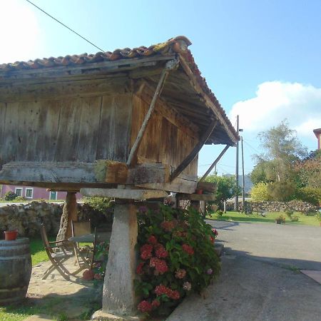 Casa Barreta Pensionat Villaviciosa  Exteriör bild